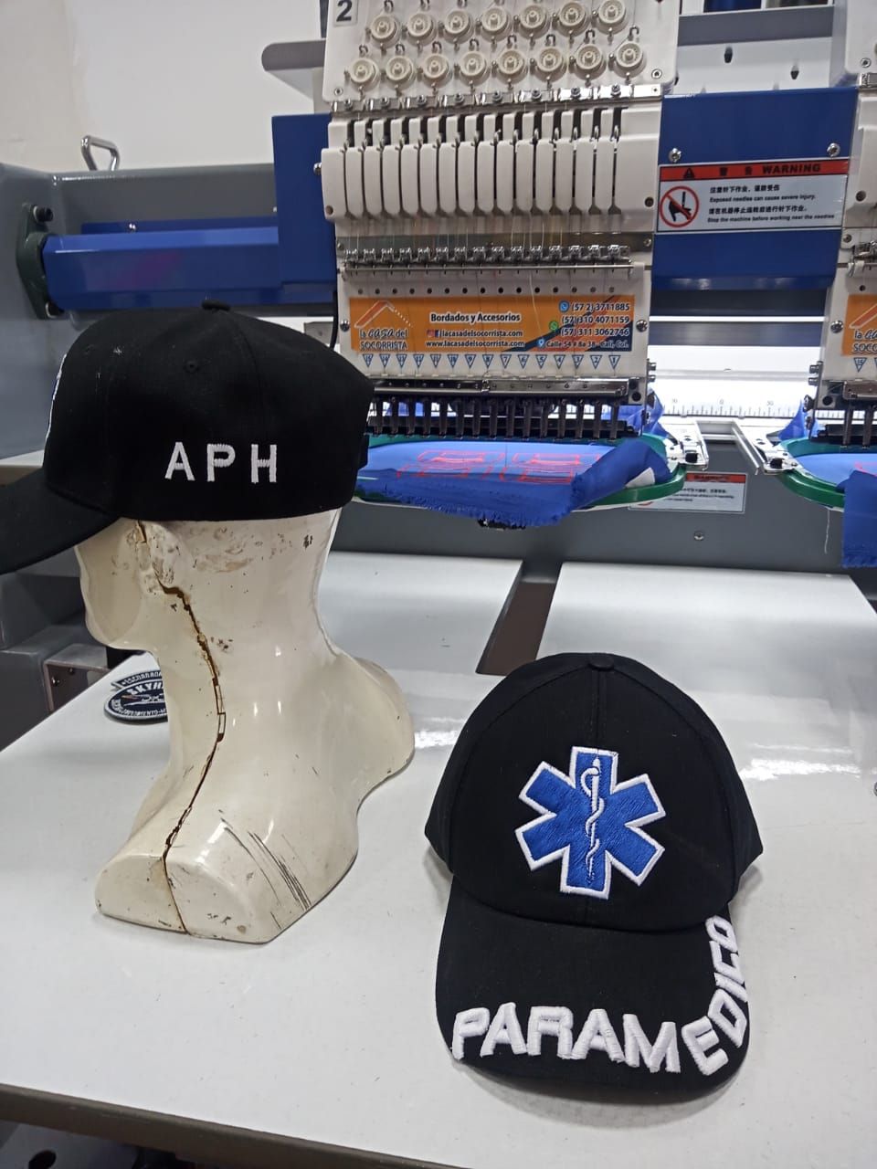 GORRA EN ALTO RELIEVE 